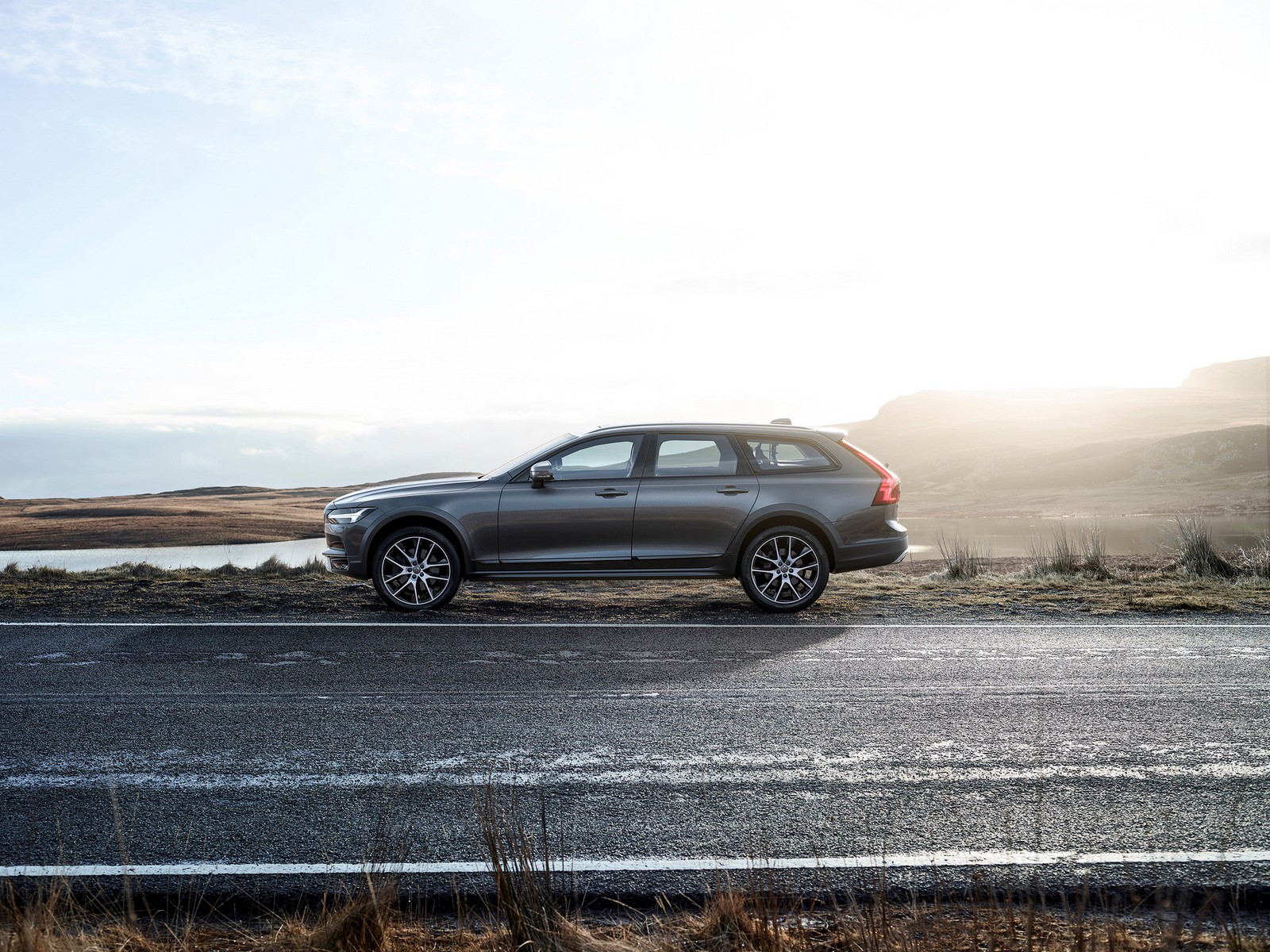 Фото Volvo V90 Cross Country второе поколение Универсал