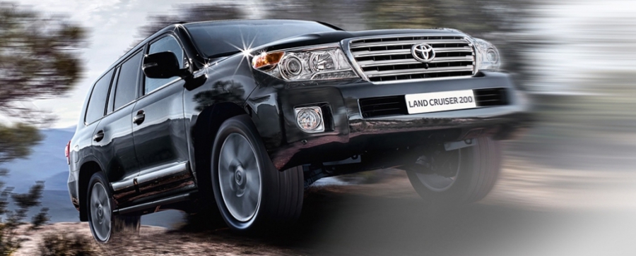 Легендарный Toyota Land Cruiser от 18 185 рублей в месяц в июне!