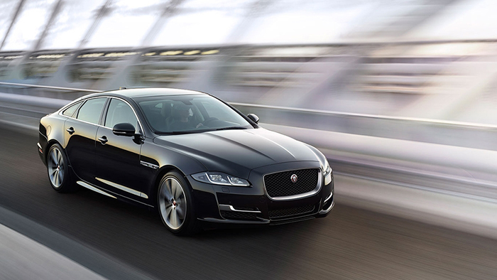 Jaguar XJ. Последние 7 автомобилей 2014 года в АВИЛОН