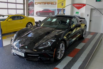 Новый Chevrolet Corvette Stingray в Автомире!