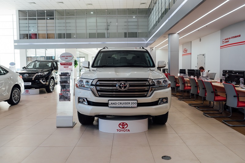 Повелитель бездорожья! Специальное предложение на Toyota Land Cruiser 200