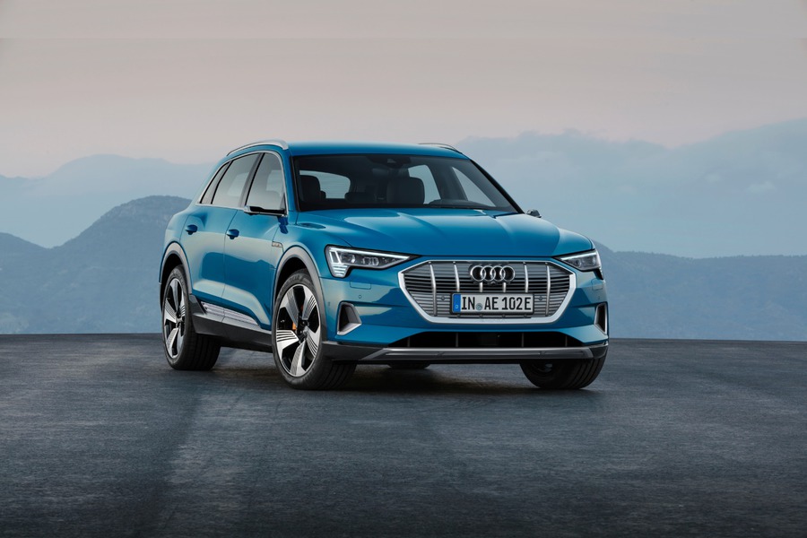 Будущее Audi уже наступило: мировая премьера Audi e-tron