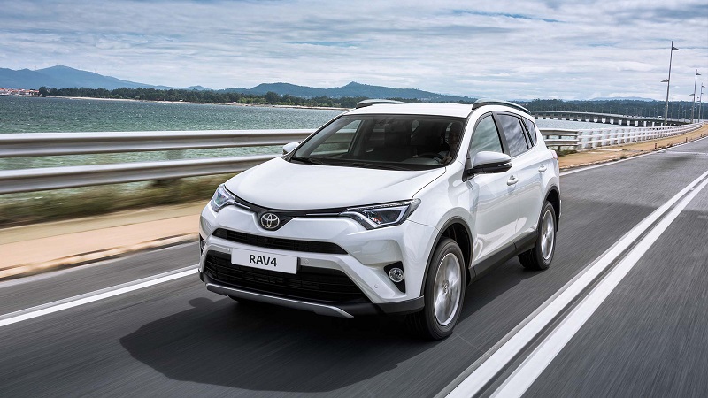 Приключения начинаются! Специальные цены на  Toyota RAV4