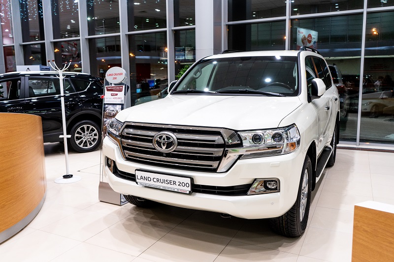 Toyota Land Cruiser 200: выгода в Trade-in 300 000р.