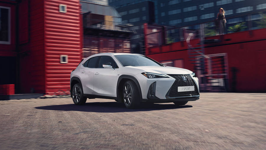 Оформите предзаказ нового Lexus UX в Лексус – Волгоградский